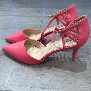 Coral heels size 8.5